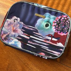 Makeup Bag - Detachable Bag Inside