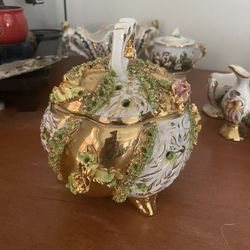Vintage 1930s AR DE SESTO Gold Gilded Floral Footed Dish W/ Lid Italy