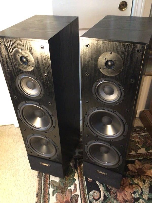 Cambridge SoundWorks By Henry Kloss Tower II Speakers(5 speakers total)