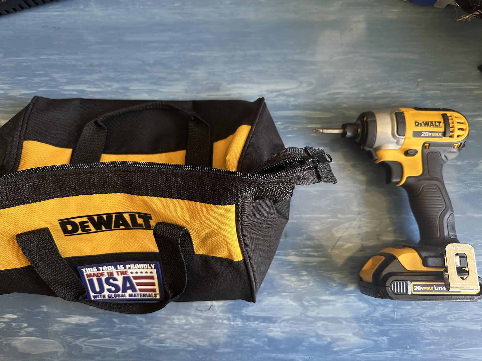 DeWalt Impact Driver 20V DFC885 (no charger)