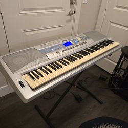 Yamaha DGX-200 Portable Grand Keyboard – Stand + Pedal