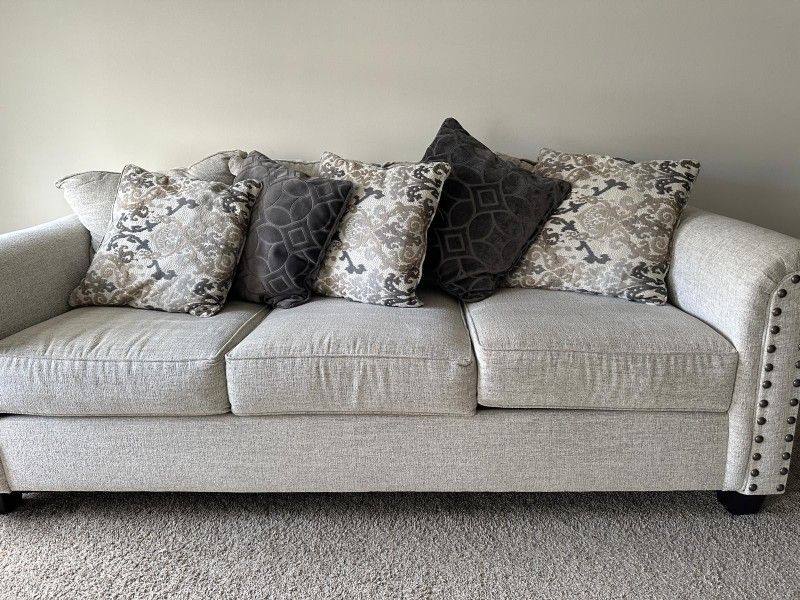 Sofa 92" Della Linen From Taft Furniture 