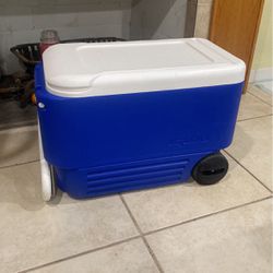 Igloo Cooler On Wheels