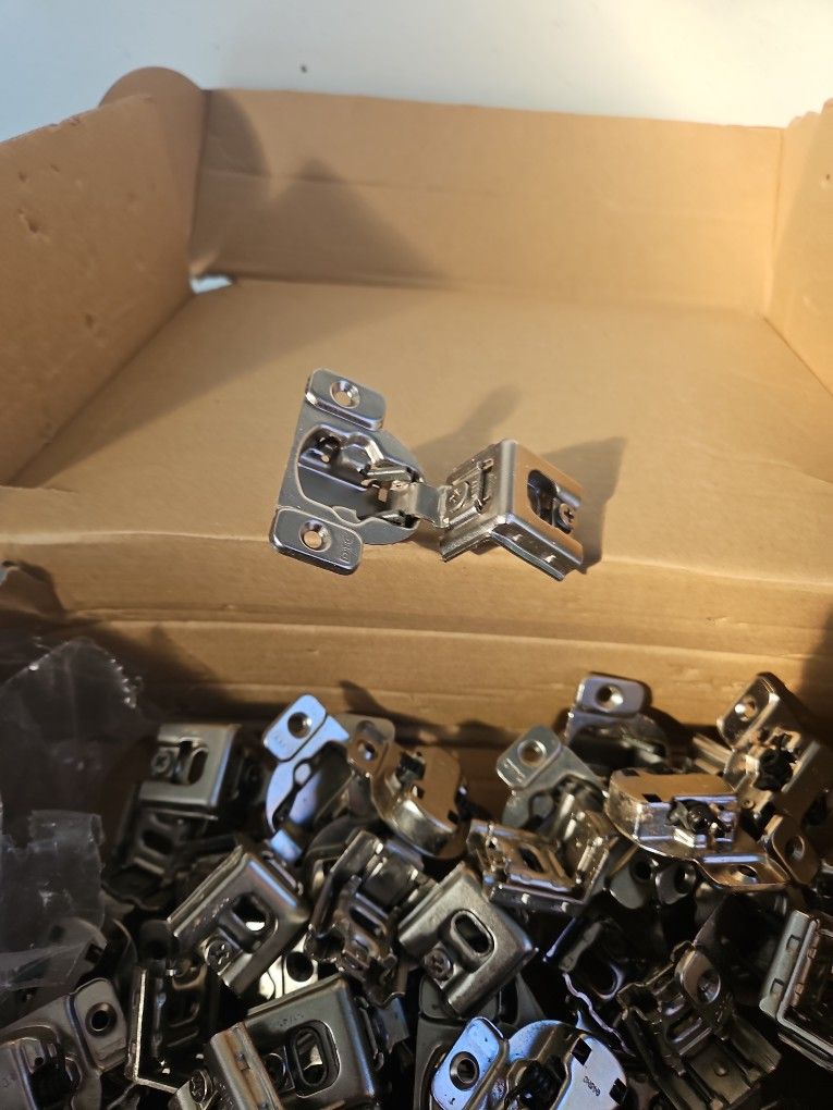 Kitchen Cabinets Hinges