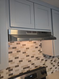Kitchen hood air vent