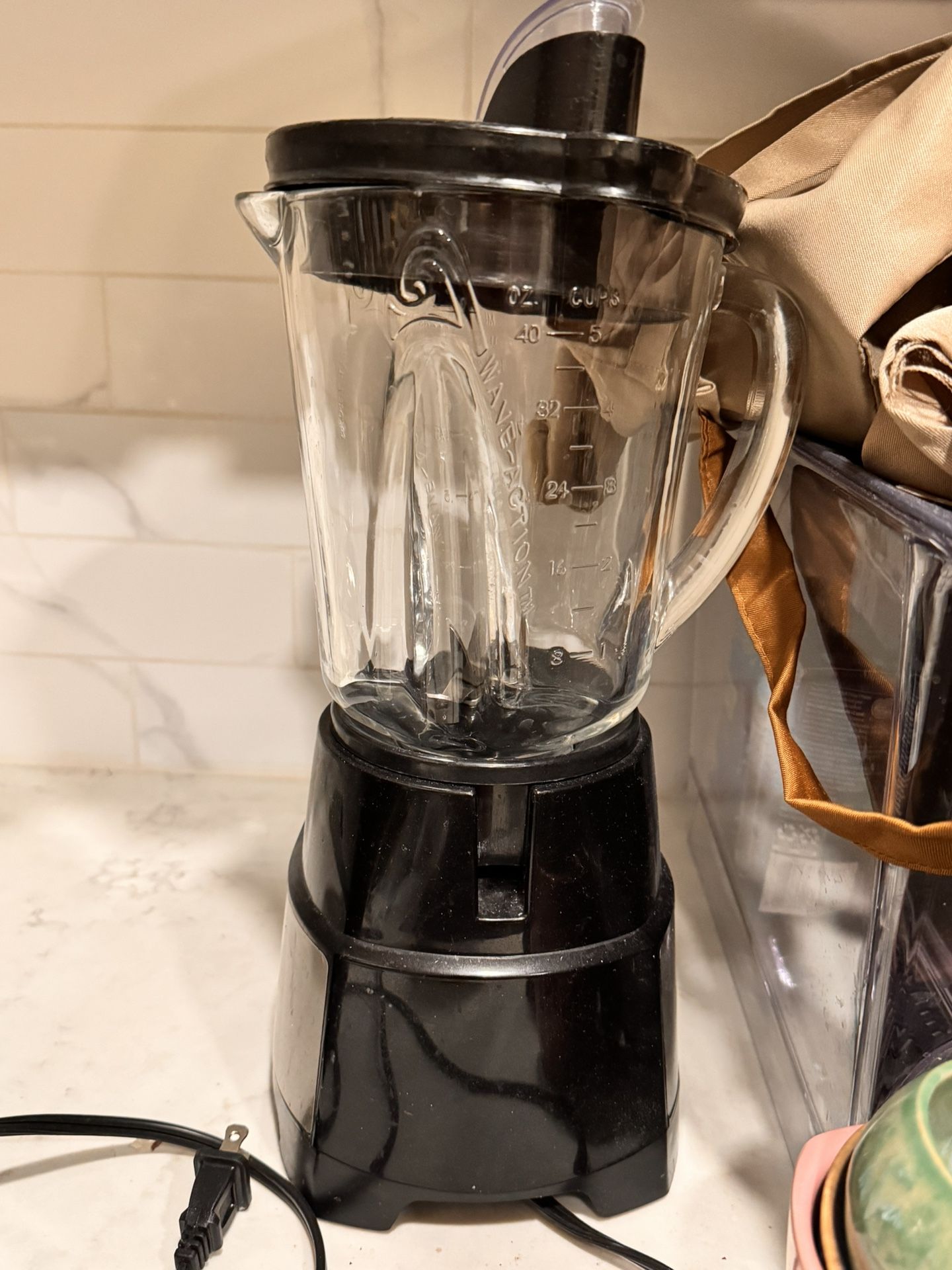 Glass Jar Blender – Great for Smoothies & Shakes!