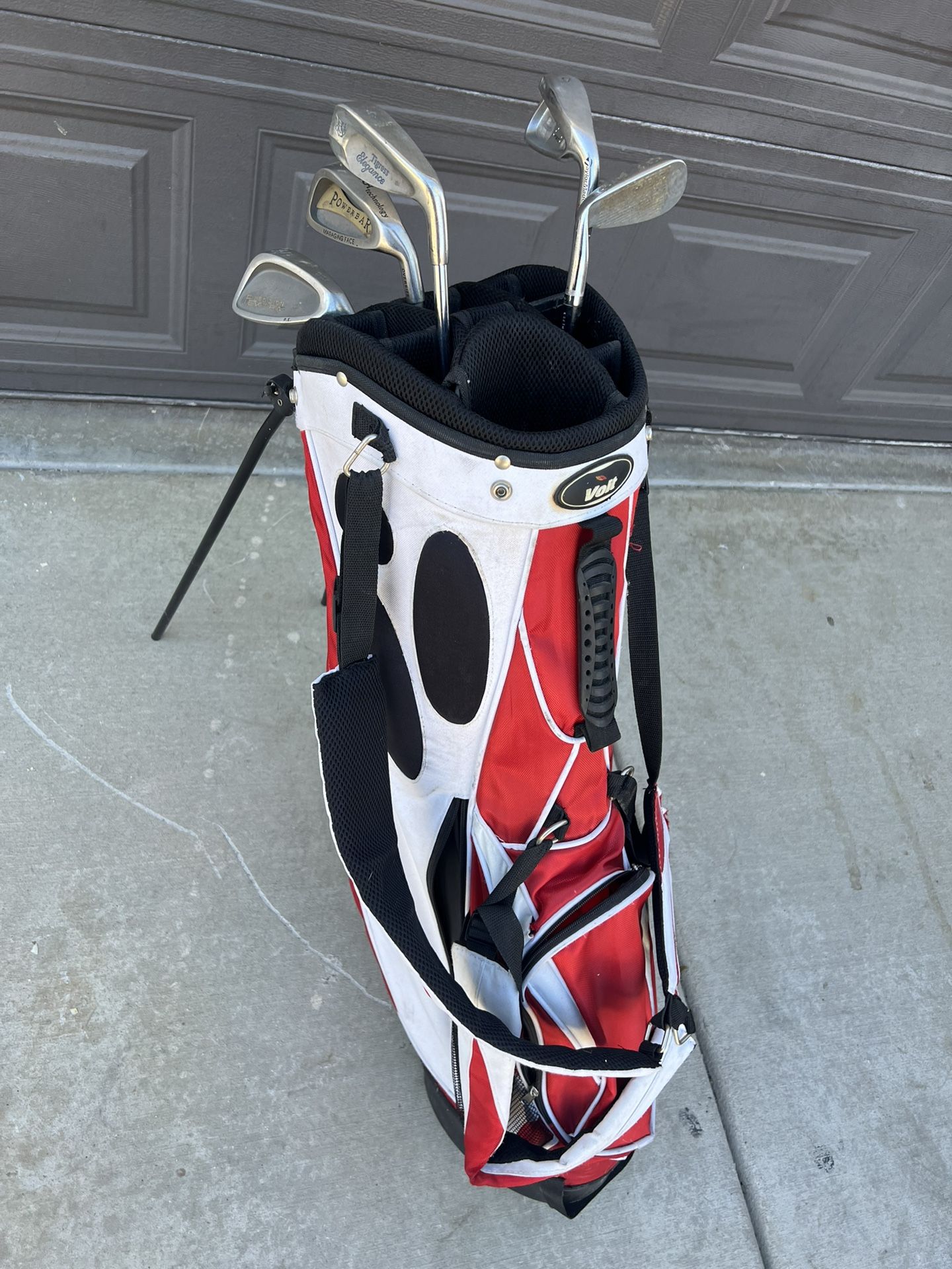 Golf  Bag With Some Golf Clubs