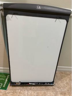27x 43 Quartert white board with stand