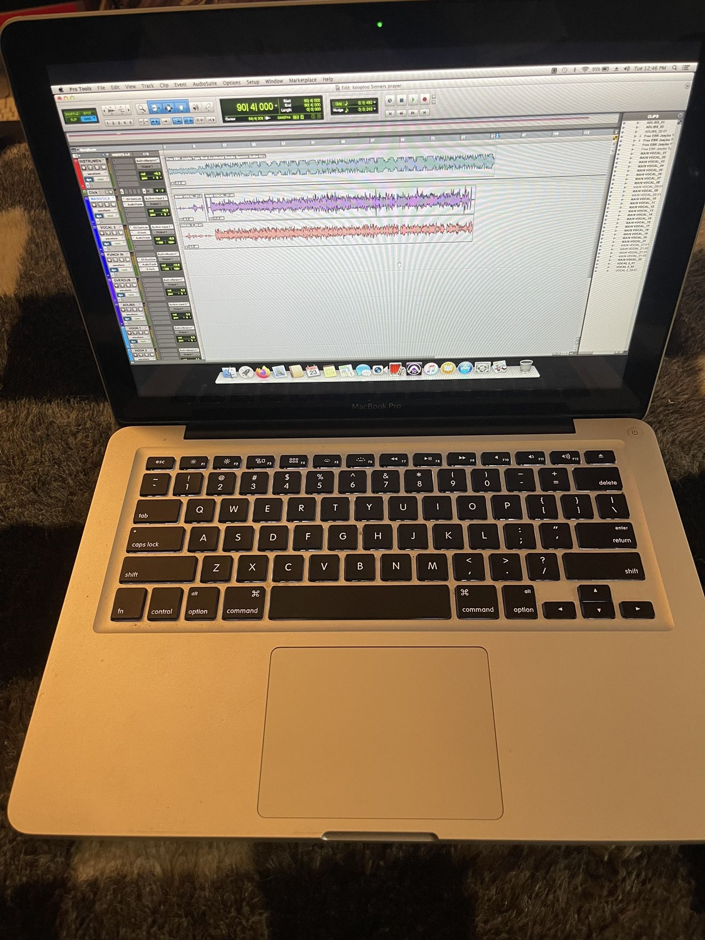 Mac Book Pro With Pro Tools And All Pluggins