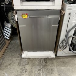 NEW SAMSUNG DISHWASHER 