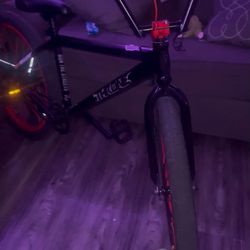 Throne 24 In             OBO!!!