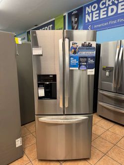 LG 21.8 Cu Ft - 30" Wide French Door Refrigerator with Ice Maker and Water Dispenser