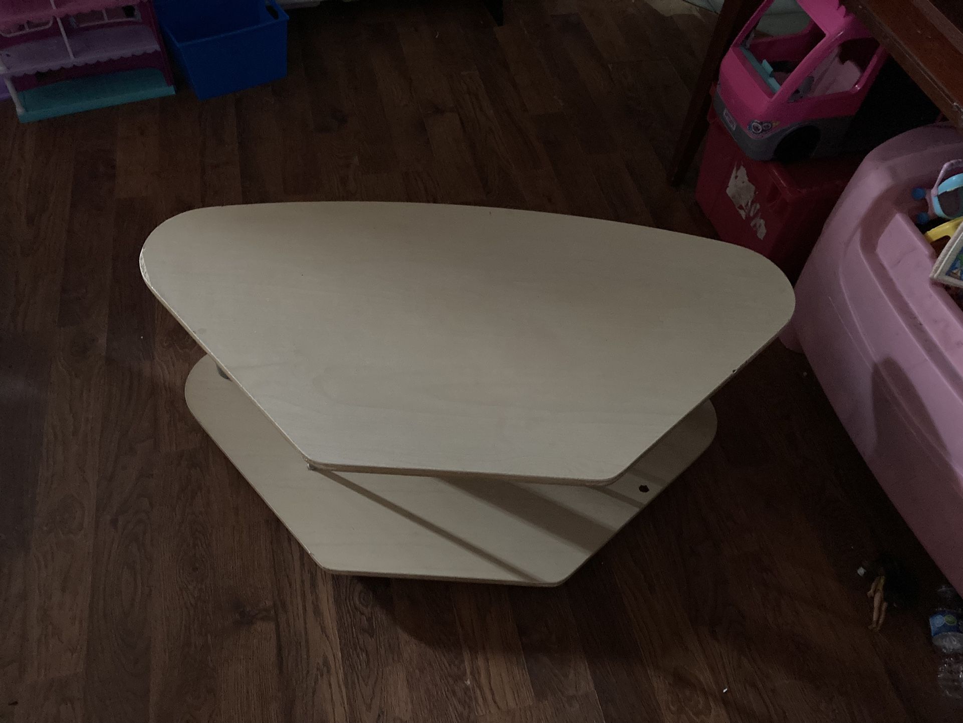 Corner TV Stand/shelf