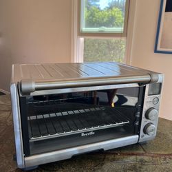 Breville Toaster Oven – Like New