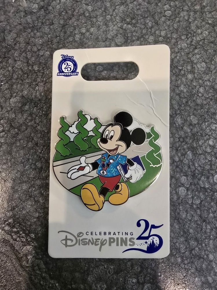 Disney Pin (Mickey 2025)