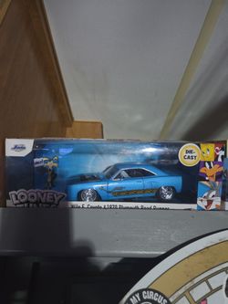 1:24 scale die-cast cars