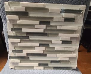 Mosaic backsplash tile