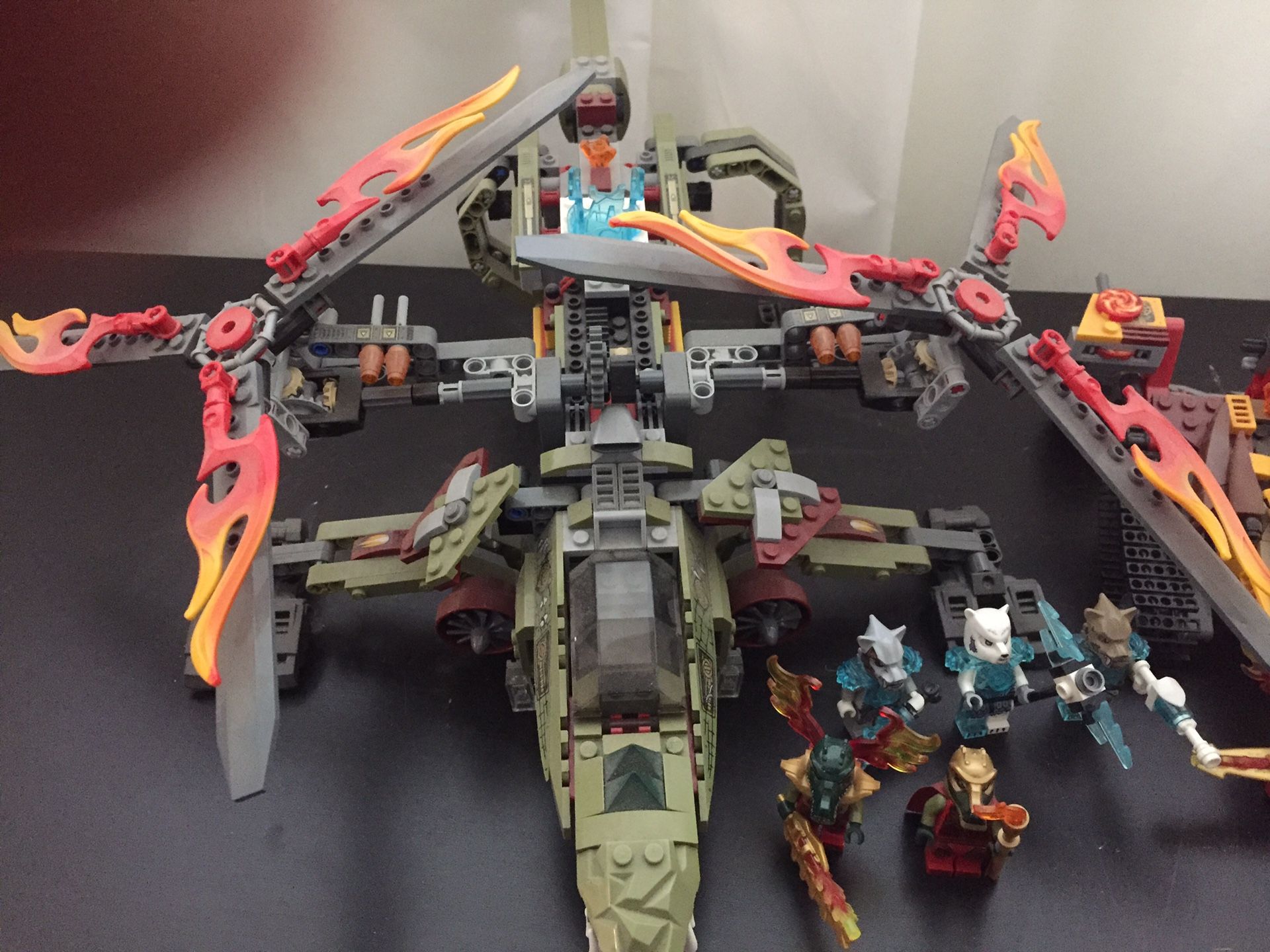 Lego chima best sale king crominus rescue