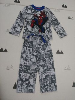4T Disney spiderman (very clean)