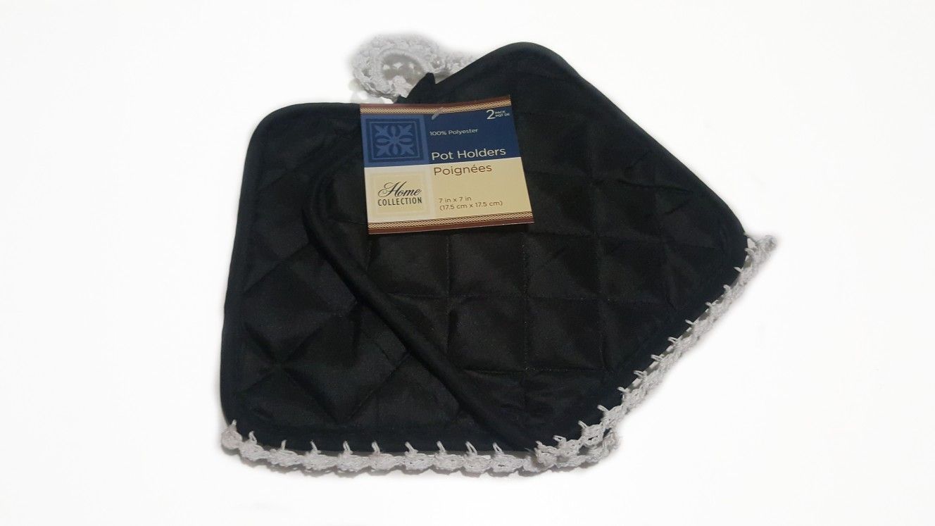 Black Stove Loop Hanging Potholder Square-Set of 2 Fancy Delicate RuffleTrimming-Black and White Kitchen