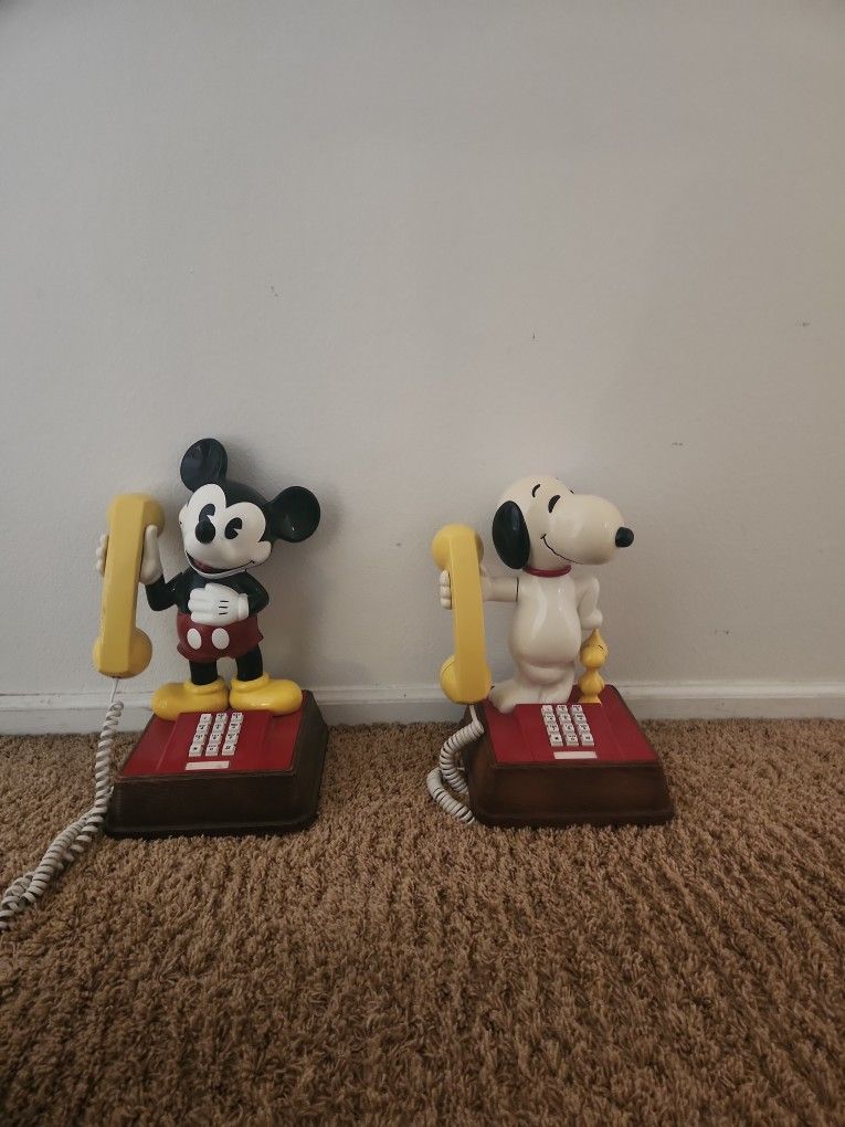mickey mouse & snoopy telephone