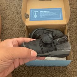 Stride Rite 3.5infant 