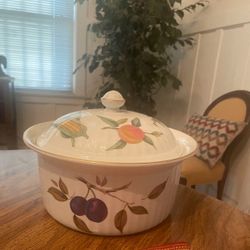 Vintage Evesham fine China. Repost 35.00