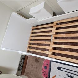 Extendable twin bed - white 