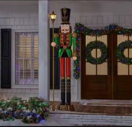 8 Ft Animated Nutcracker With Moving Eyes