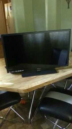 32 inch tv with remote