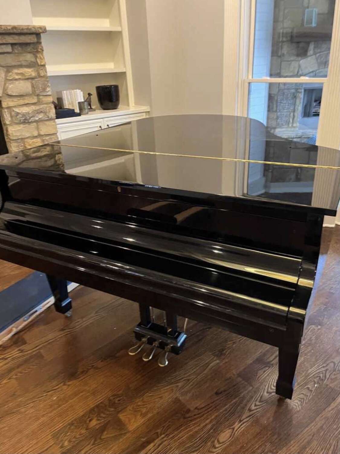 Kawai KG-2 Grand Piano – 5'10" Gloss Black In Excellent Condition Going For Free