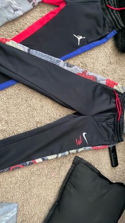 Jordan joggers 6 pairs and one Nike boys 10-12