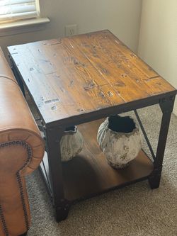 MFHI Pinebrook End Table