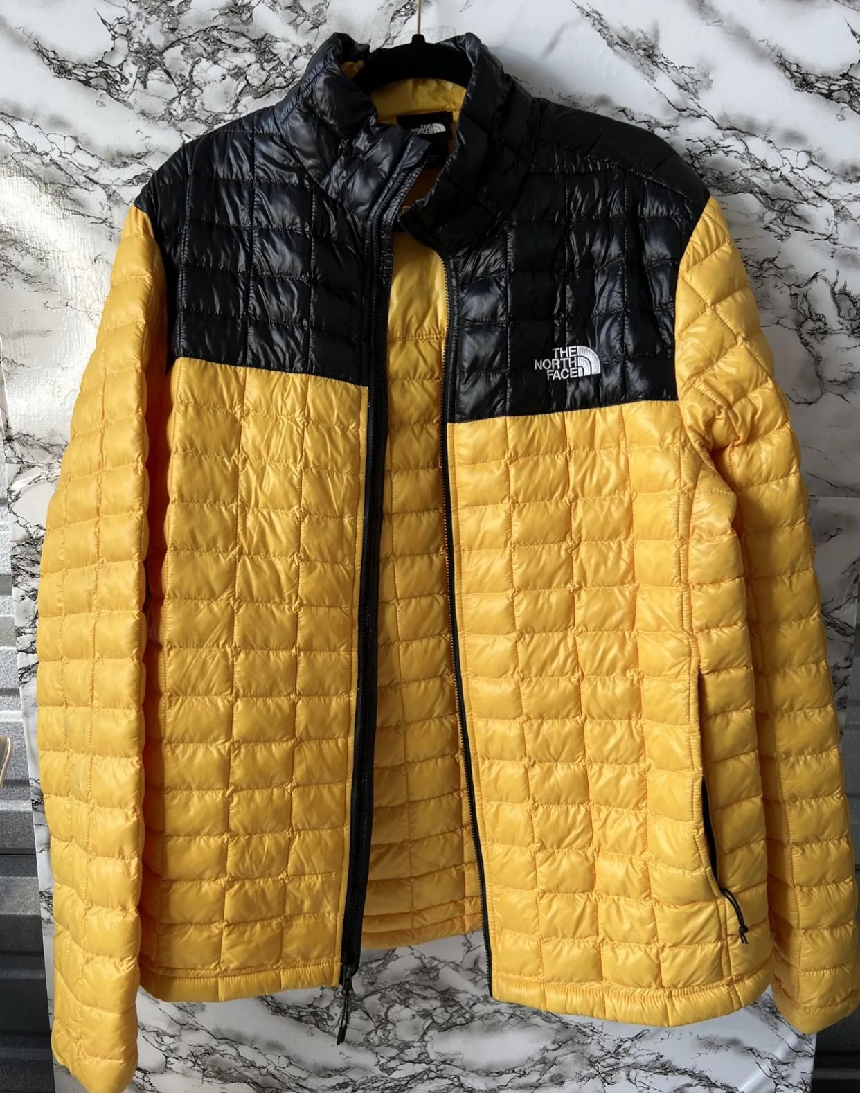 The North Face Thermoball Yellow & Black Jacket Mens Large