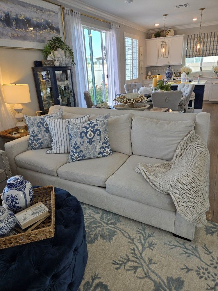 Bernhardt Couch