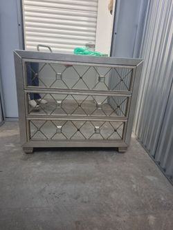 El Dorado 3 drawer dresser
