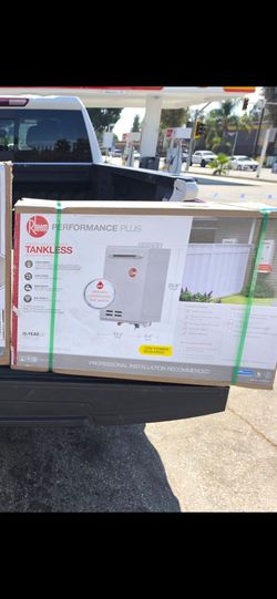 RHEEM TANKLESS WATER HEATER 9.5 GPM and 199,000 BTUS