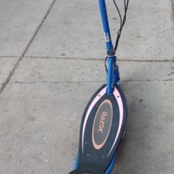 Razor Electric Scooter With Spare Parts