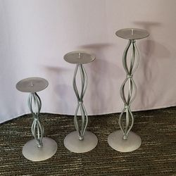 Set Of 3 Candles Holder New ( Price Firm).