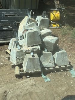 FREE PIER BLOCKS