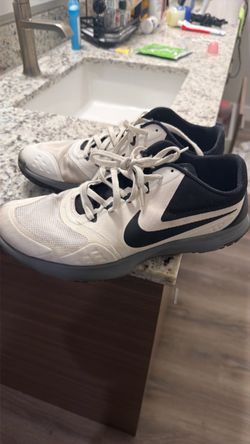 Nike Low-Top Sneakers White and Black, size 9.5