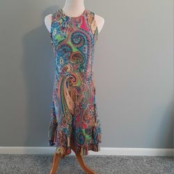 Beautiful Tommy Hilfiger sleeveless paisley dress with ruffle at the bottom NWT Size 2