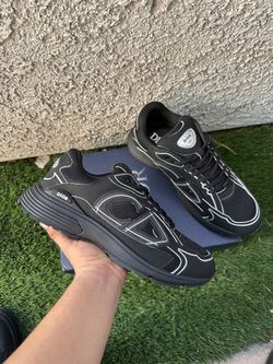 Dior b30 black