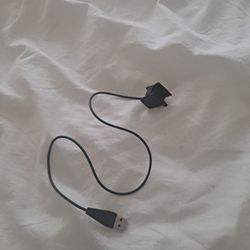 ALTA FITBIT CHARGER