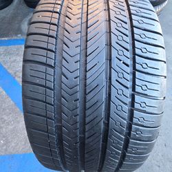 1 USED TIRE MICHELIN 255/40/20