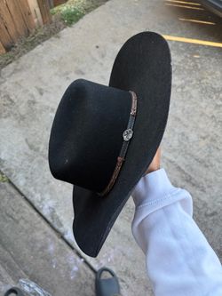 Cavender’s Cowboy collection (size: 7 1/4) used