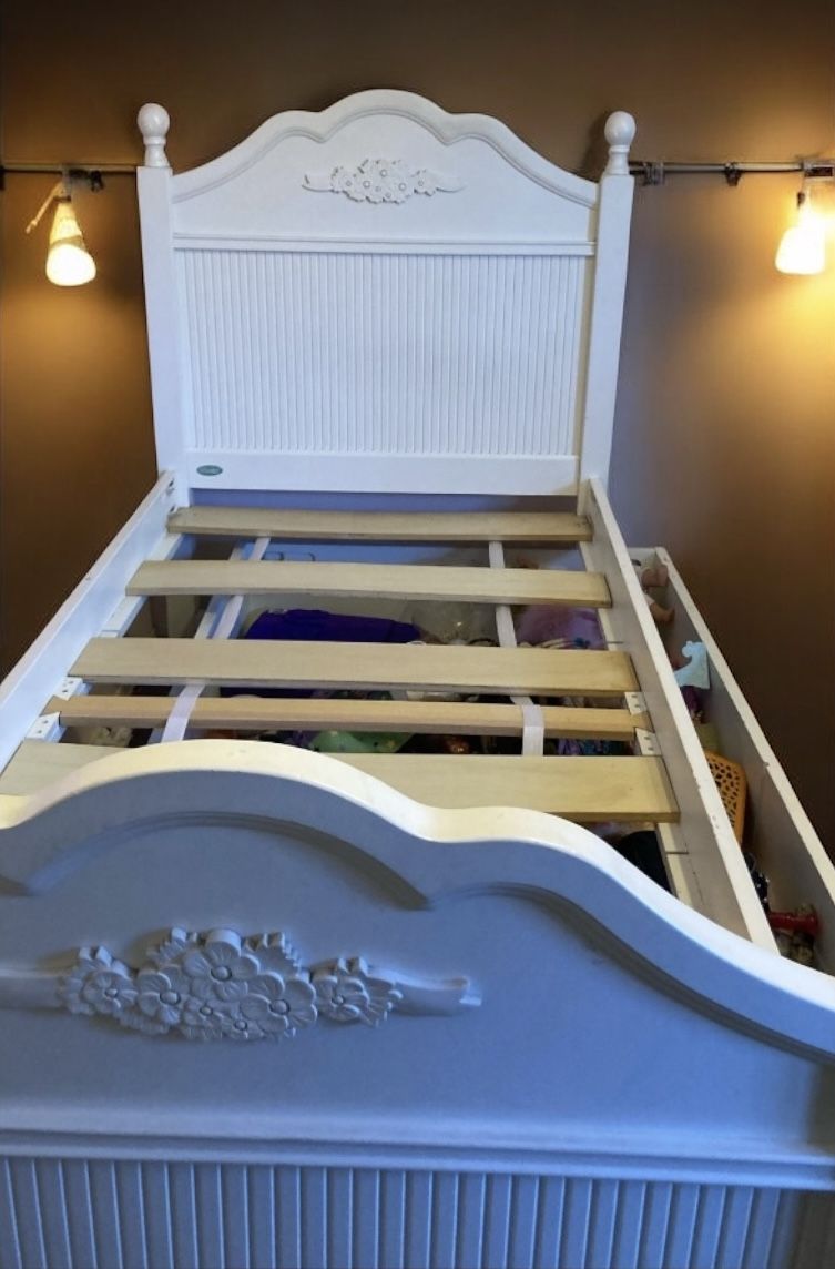 Twin Trundle Bed