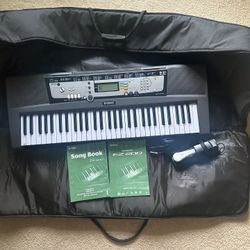 Yamaha EZ-200 Keyboard and carrying case
