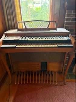 Vintage Thomas Transistor Dual Keyboard Organ with Pedalboard