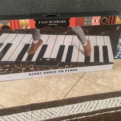 Giant Dance On Piano